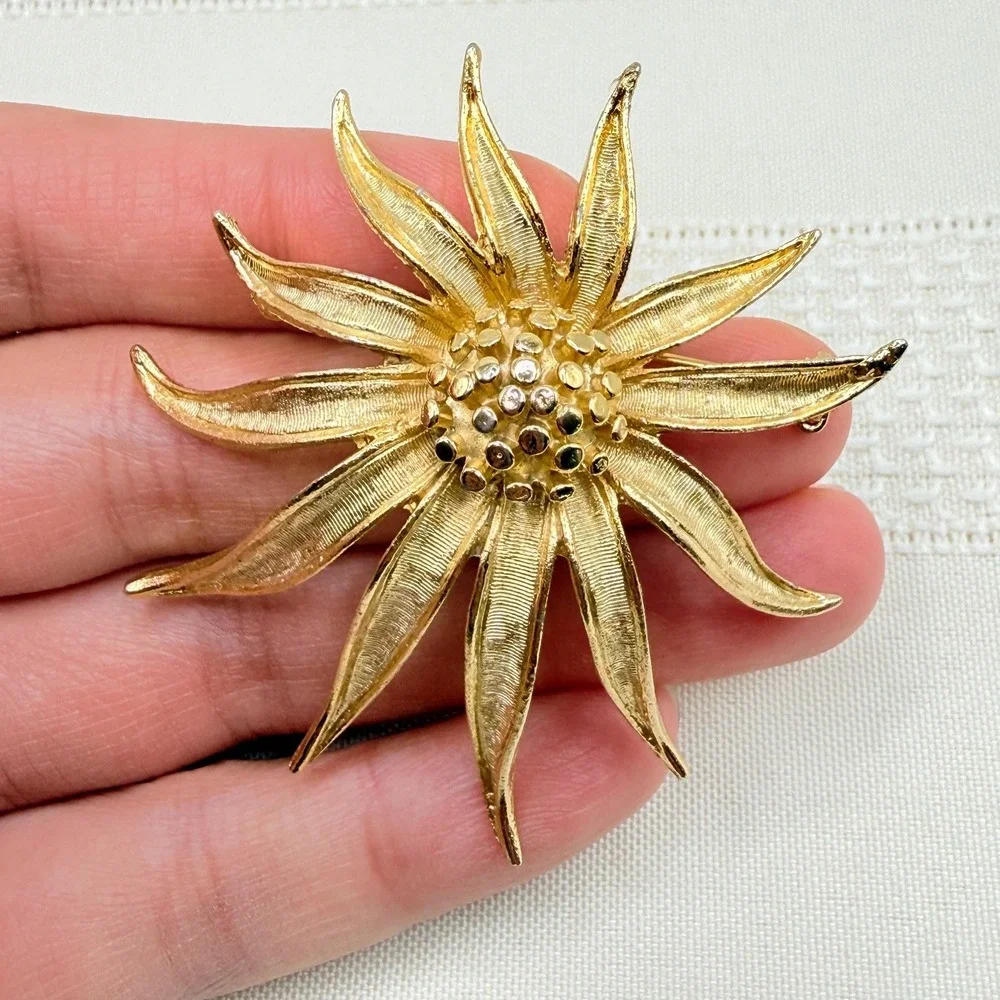 Vintage Big BSK Gold Tone Flower Brooch Pin